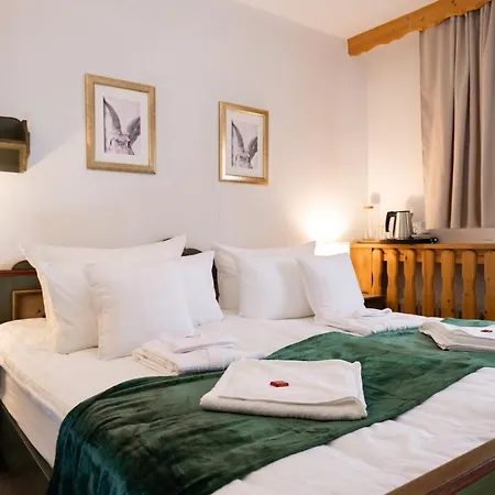 Hotel Zum See, Titisee Zewnętrze zdjęcie