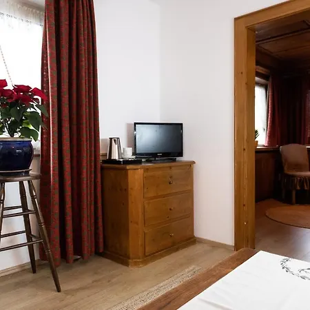 Hotel Zum See, Titisee Zewnętrze zdjęcie