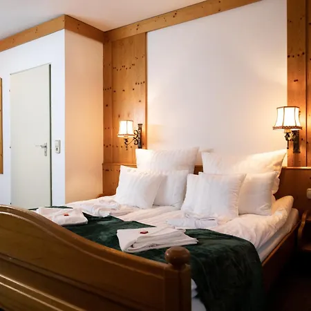 Hotel Zum See, Titisee Zewnętrze zdjęcie