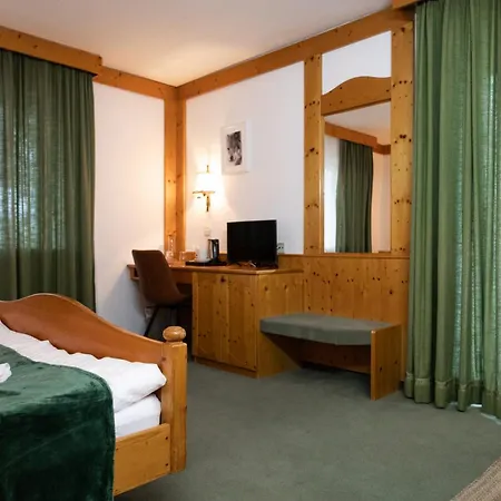 Hotel Zum See, Titisee Zewnętrze zdjęcie