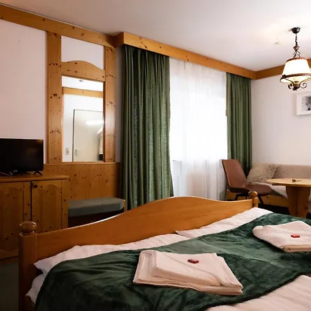 Hotel Zum See, Titisee Zewnętrze zdjęcie