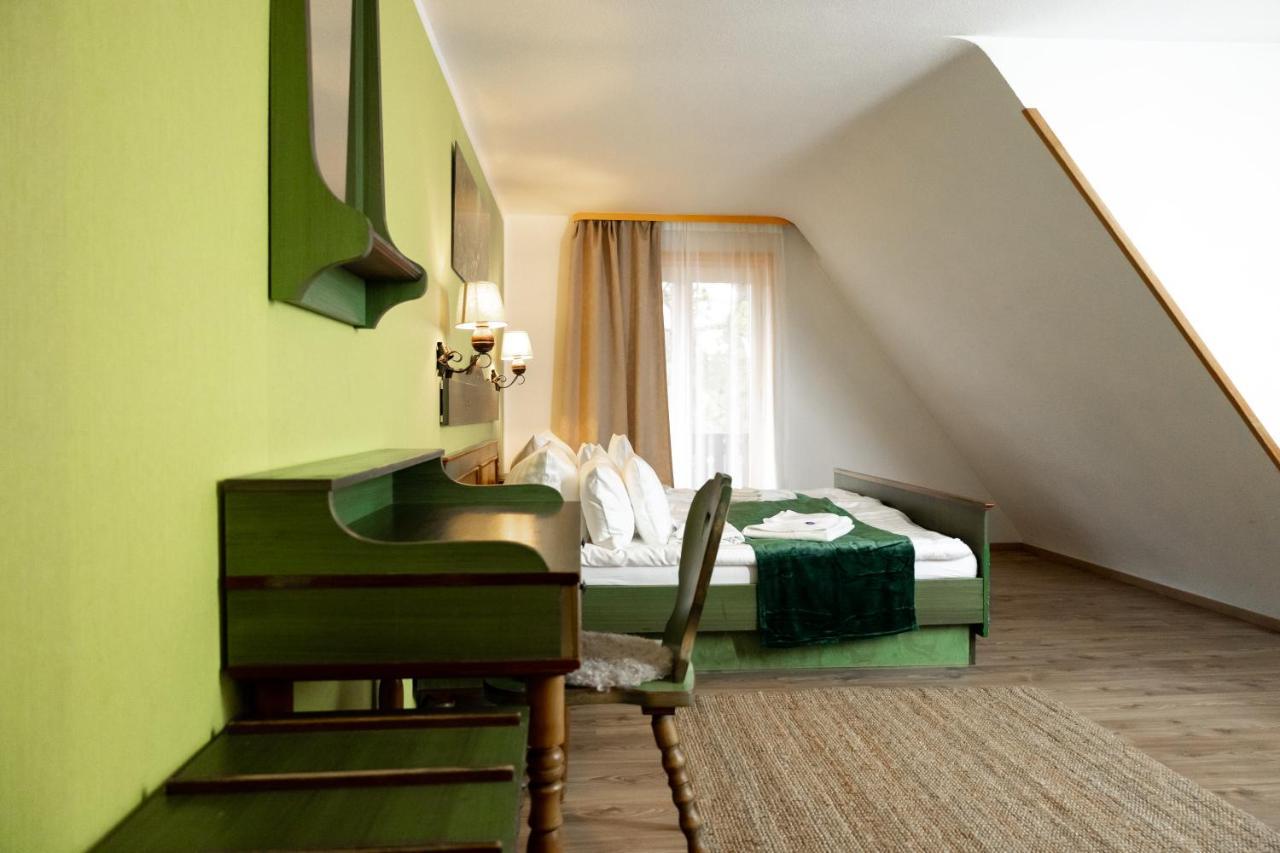 Zum See, Hotel