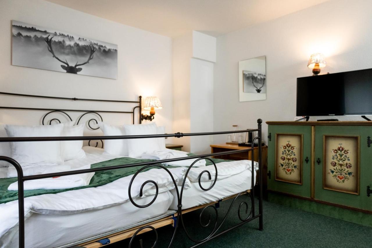 Hotel Zum See, *