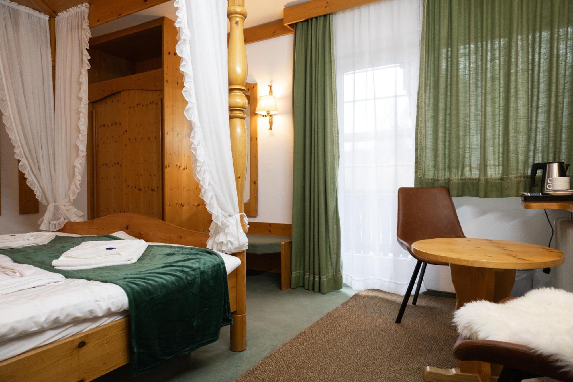 Hotel Zum See, Titisee-Neustadt