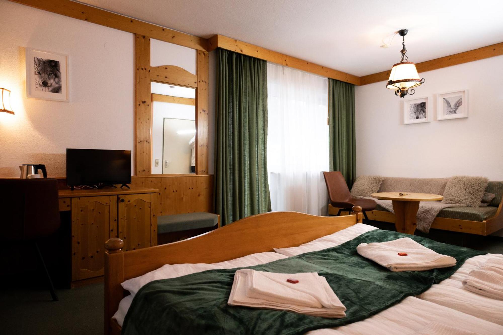 Zum See, Hotel