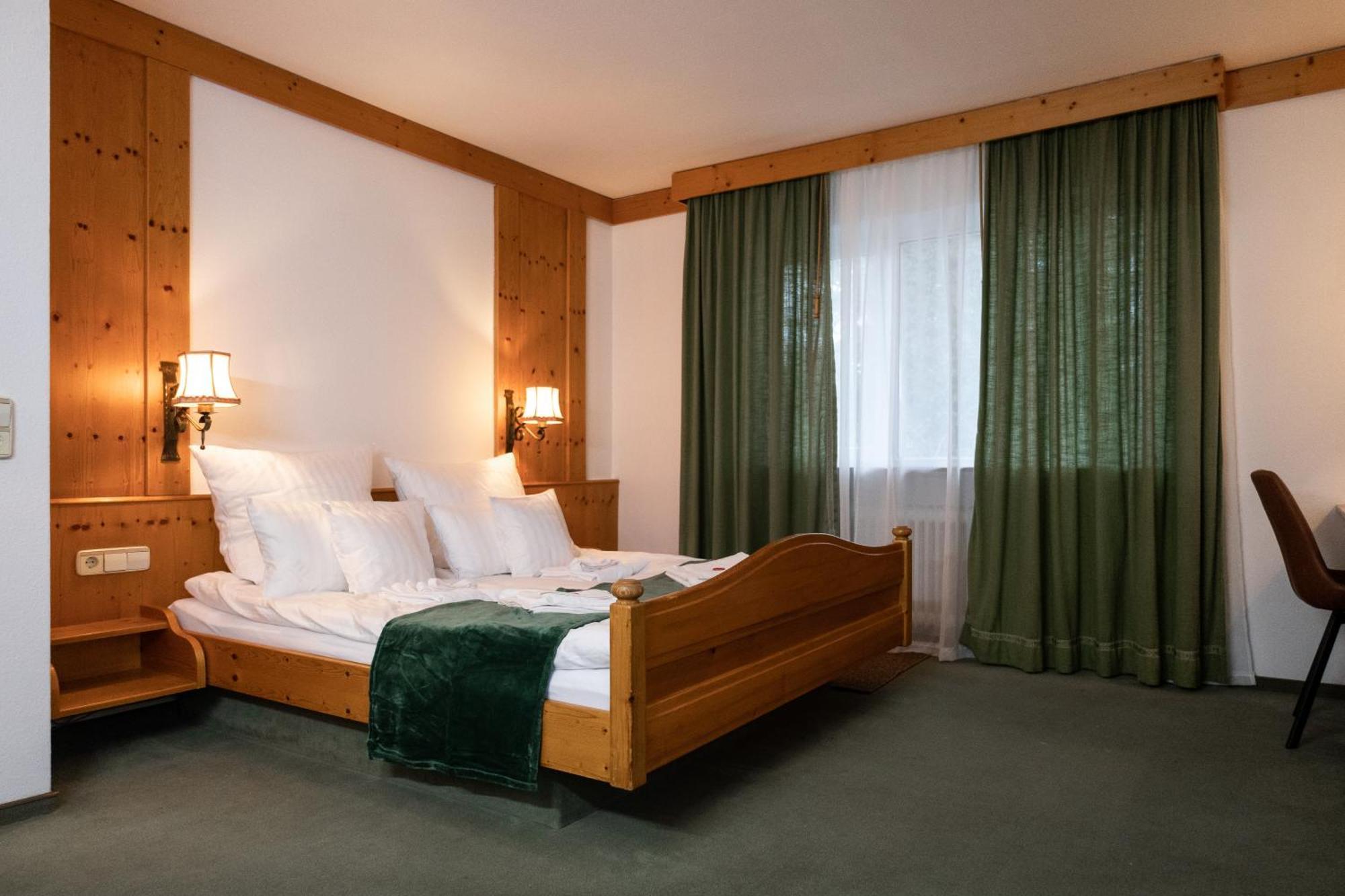 Hotel Zum See, Titisee-Neustadt