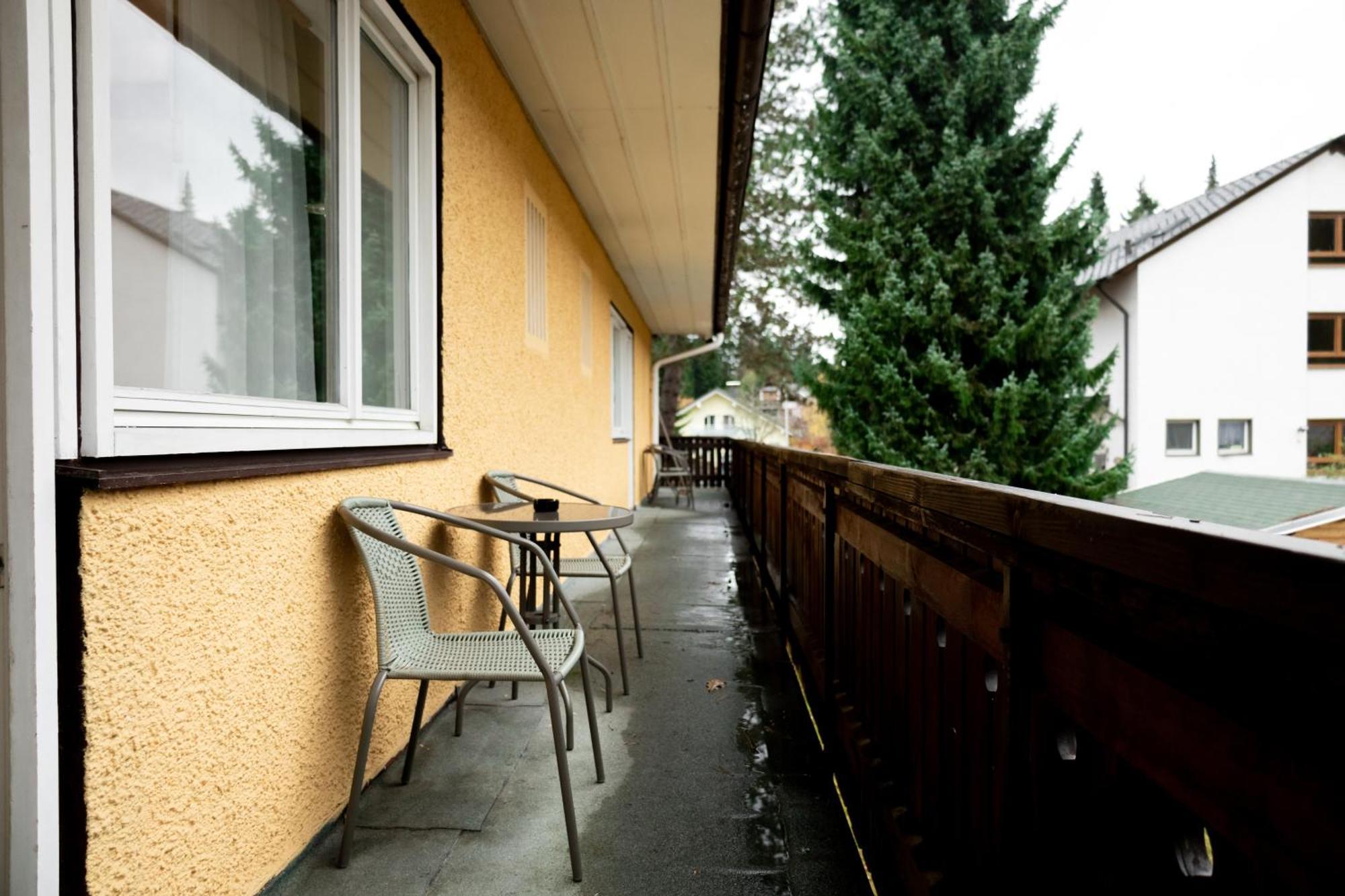 Zum See, Hotel *